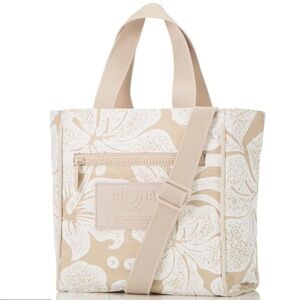 Aloha Collection Breezy Crossbody in Latte Travel Bag NWT tote purse tropical